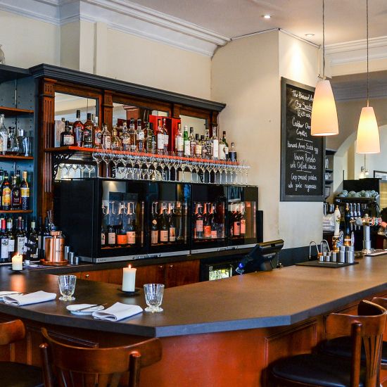 Weinbar - Temperierung und Aufbewahrung angebrochener Flaschen - 8 Flaschen