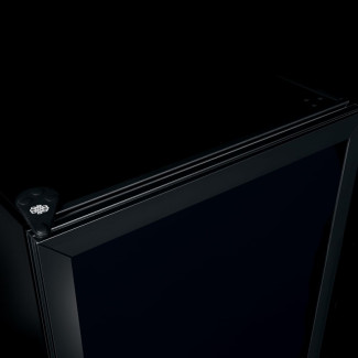 Weinkühlschrank mit undurchsichtiger Volltür