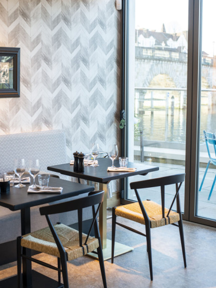 Michel Roux Sr, célèbre chef étoilé, renouvelle sa confiance en EuroCave - Foto : Brasserie Roux at Skindles