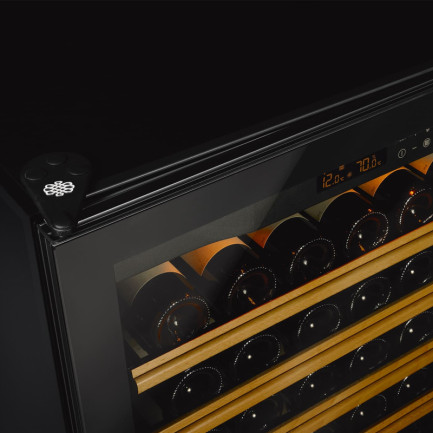 Vollverglaste Tür – Doppelverglasung und UV-Schutz