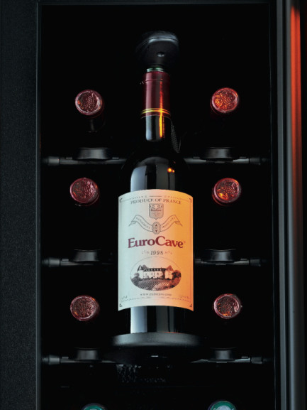 TAT-Socle bouteille haut-BD.jpg